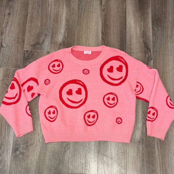 Pink Lily Sweaters - Pink Lily Heart Eyes Smiley Sweater - Pink and Red